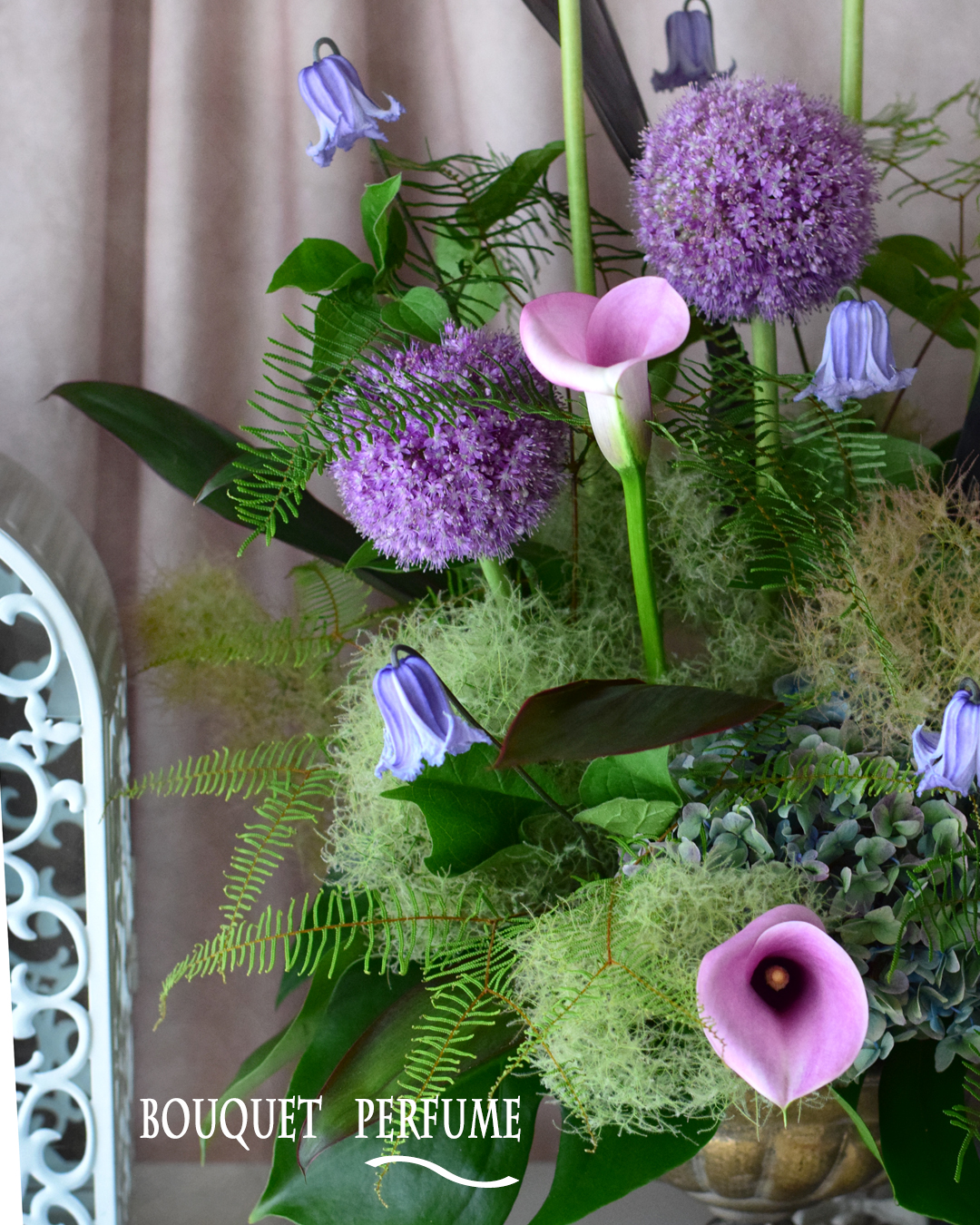 ギガンジウム　カラー　スモークツリー　クレマチス　紫陽花　アジサイ　あじさい　夏の花　フラワーアレンジメント　紫の花