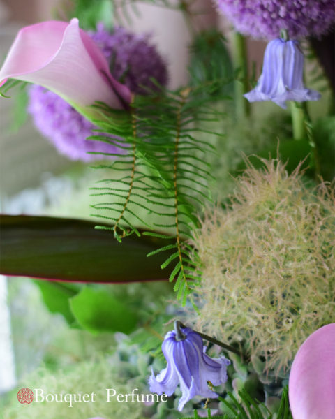 お花 紫色 6月に人気の紫色のフラワーアレンジメントの花材 3種類のお花をご紹介 フラワーアレンジメント教室 横浜