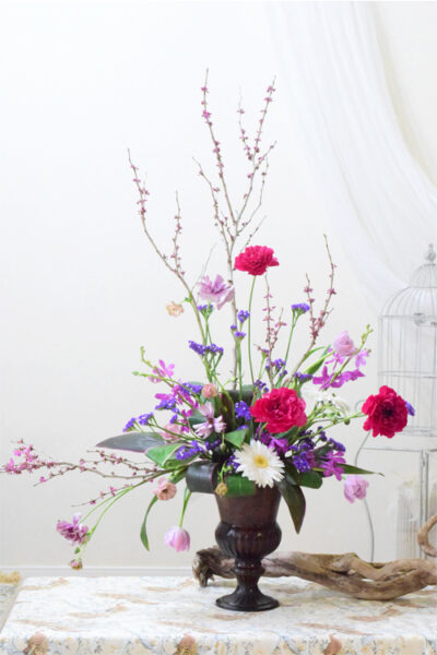 春の枝物 アレンジメント