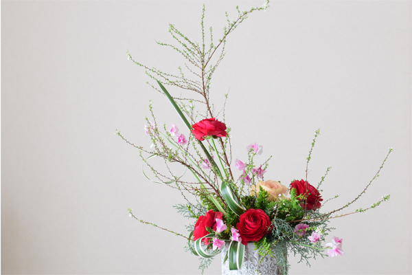 ユキヤナギのフラワーアレンジメント